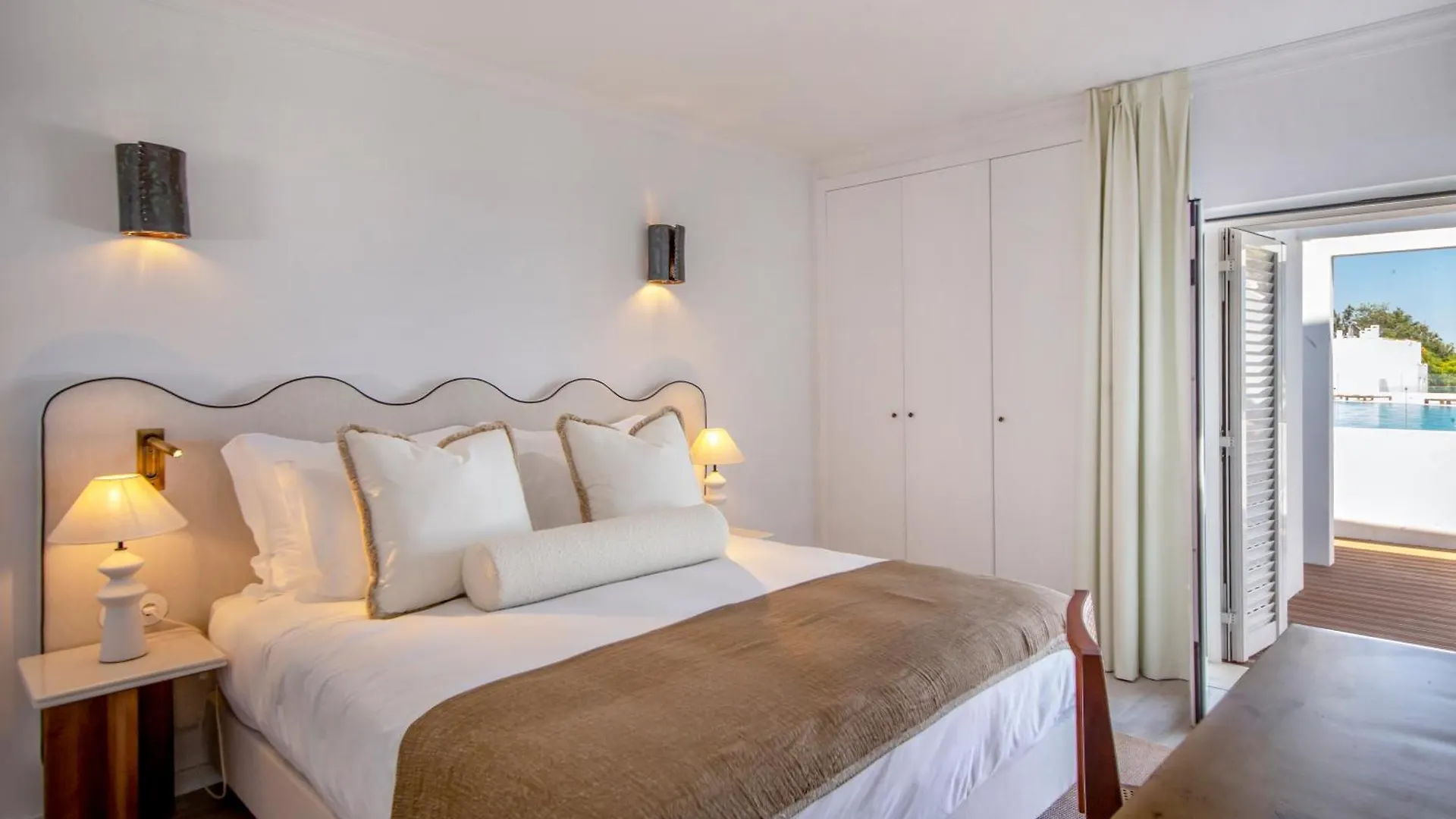Villas D'Agua Beachfront Olhos de Agua  Village de vacances