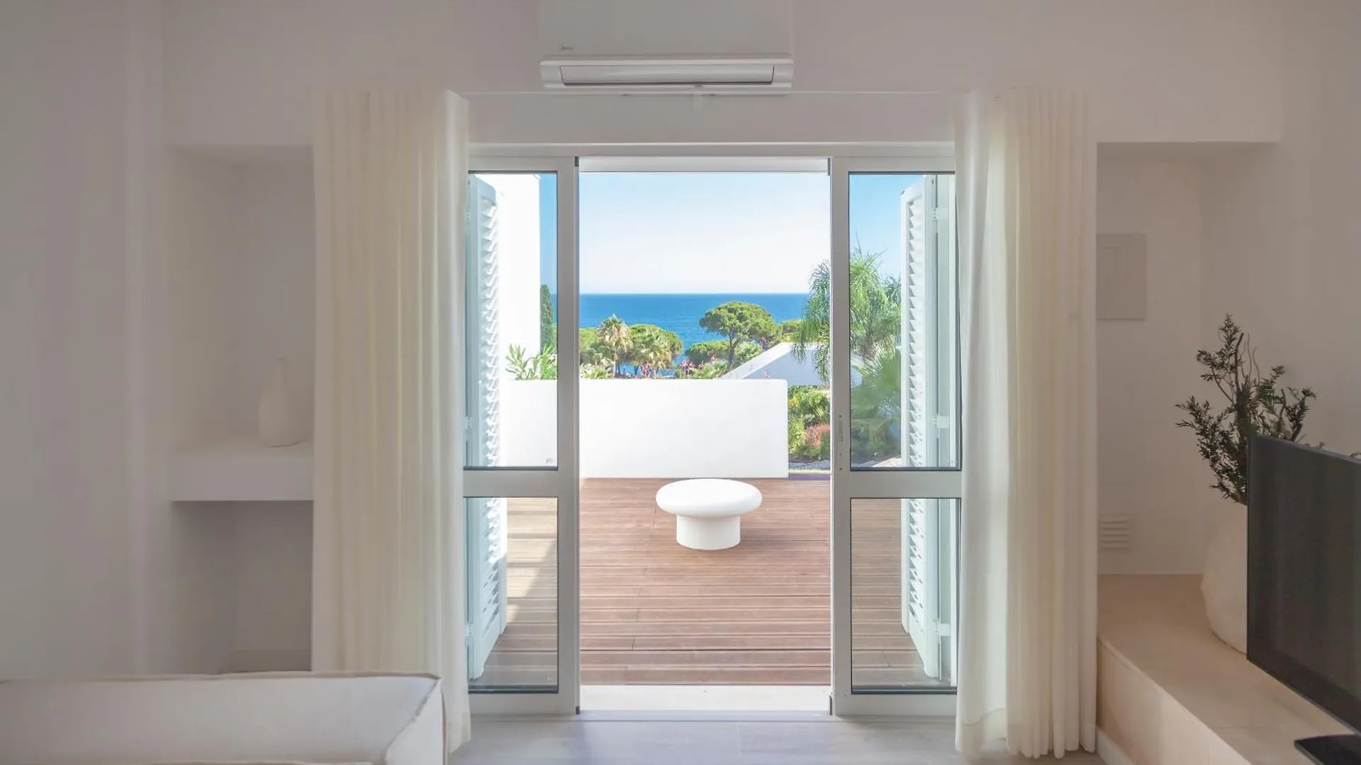 Villas D'Agua Beachfront Olhos de Agua  Olhos de Agua (Albufeira)